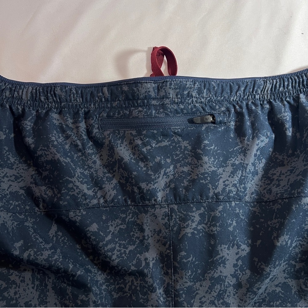 Brooks Dark Blue Running Shorts Size XL - Picture 8 of 12